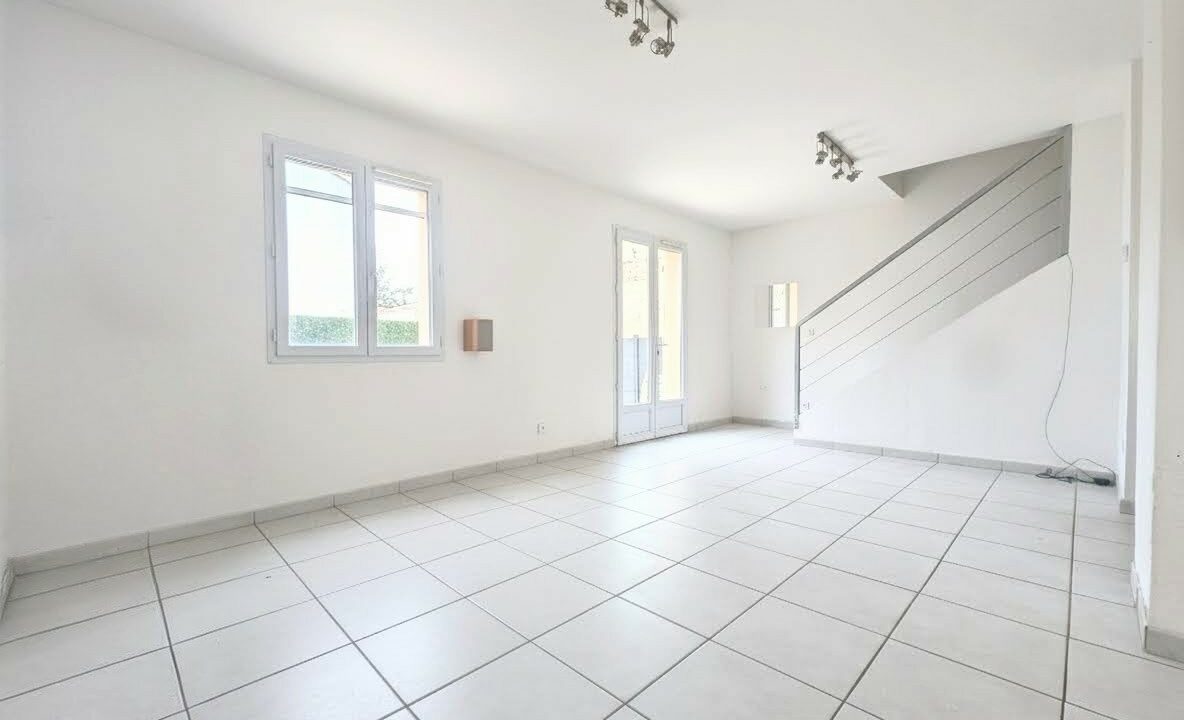 Gemini_Generated_Image_6wl2x06wl2x06wl2~3