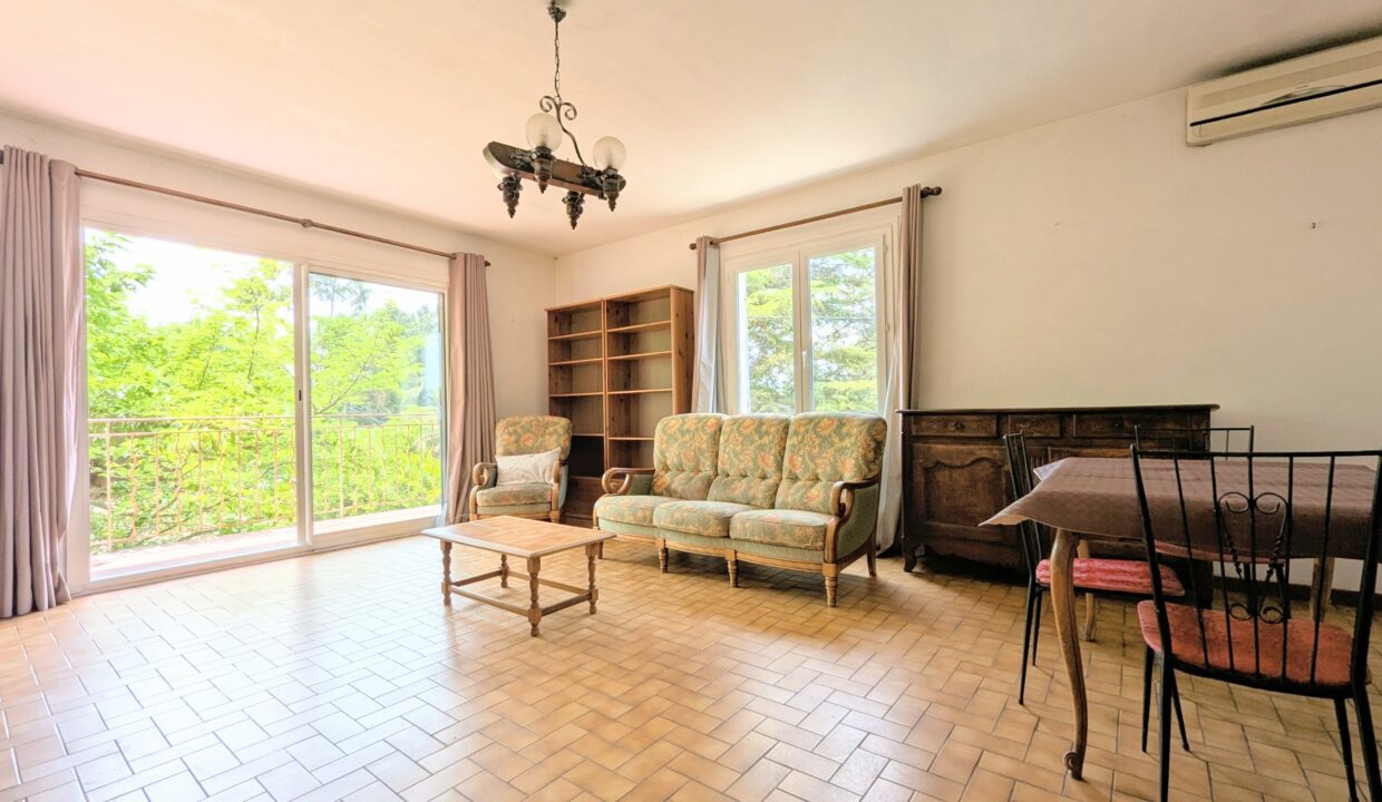 PXL_20250610_120954481.MP~2