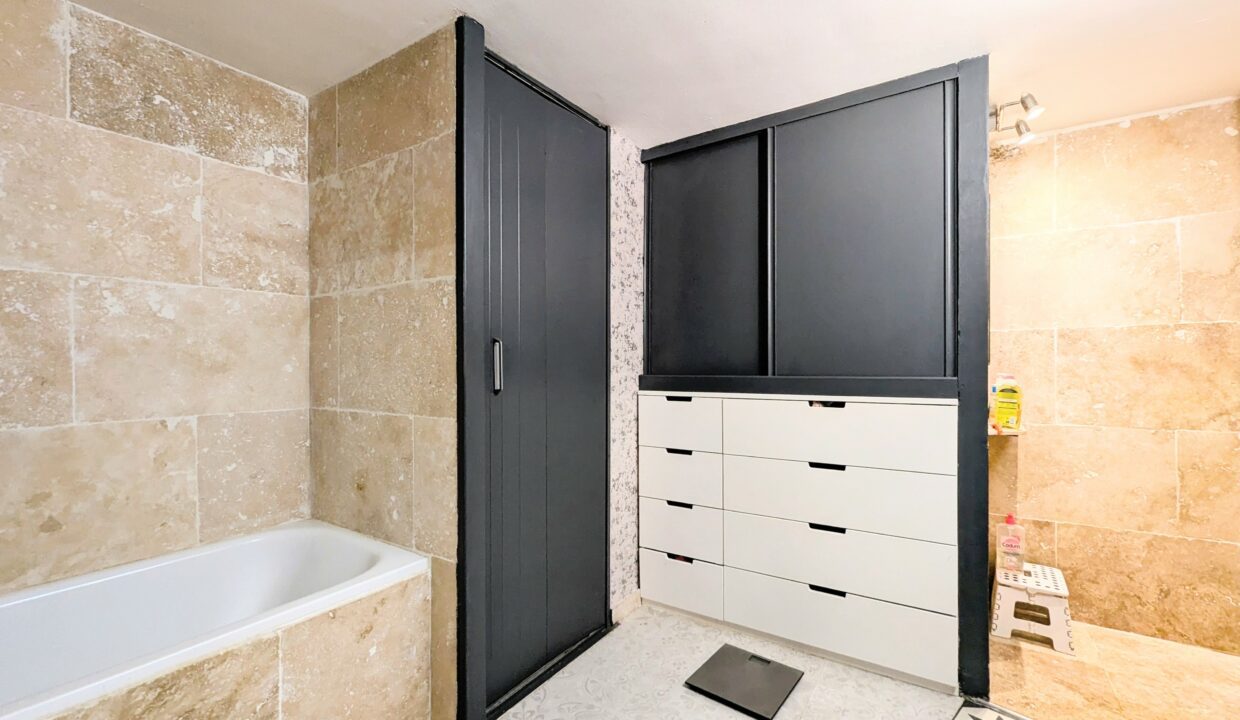 PXL_20250610_123222353.MP~2